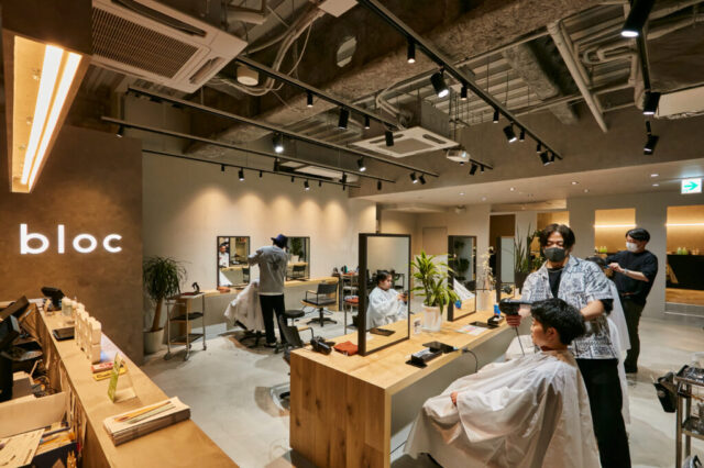 Men’s Salon bloc – 眉カット＆パーマでワンランク上のスタイルに！