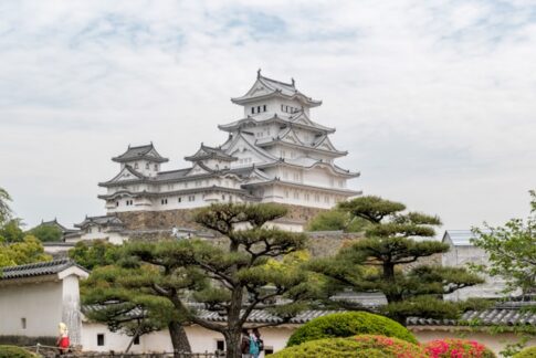 【外国人が驚愕】日本の城はなぜ「最強で美しい」のか？ その秘密を徹底解剖！