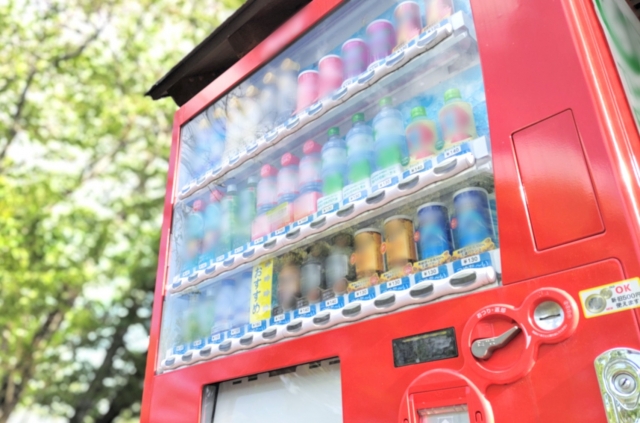 24時間・無人でどこでも稼働!コンビニに負けない強み