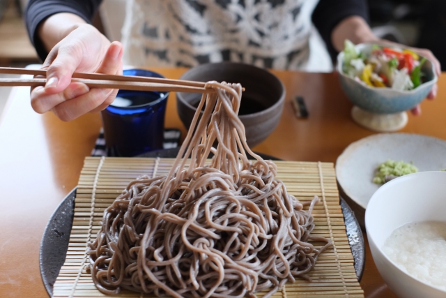 ざるそば・そうめん – シンプルだけど奥深い冷たい麺