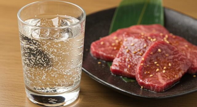 熊本で楽しむ「日本酒×馬刺し」体験が外国人に大人気!